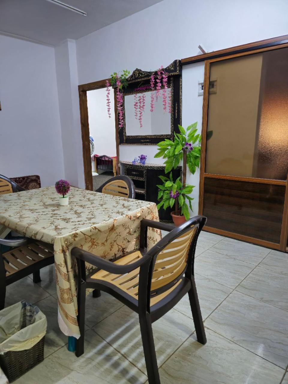 Furnished Apartment For Rent In Jarash شقة مفروشة للإيجار في جرش Ngoại thất bức ảnh